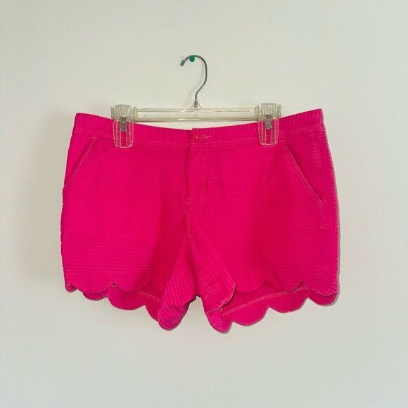Lilly Pulitzer The Buttercup Short Aura Pink Scallop Hem Women's SIZE 10 - Picture 1 of 3